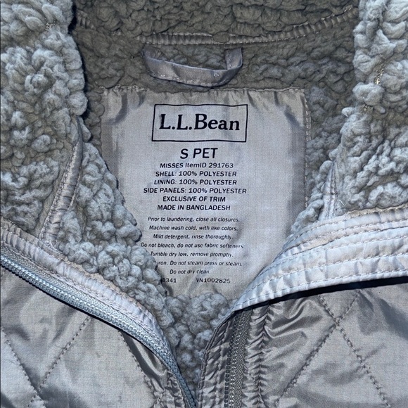 L.L. Bean Light Gray Quilted Vest Plush Fleece Lined Double Zipper Pulls Sz S - Picture 5 of 10